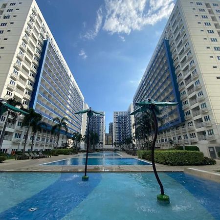 Madison'S Place At Sea Moa Manila Esterno foto