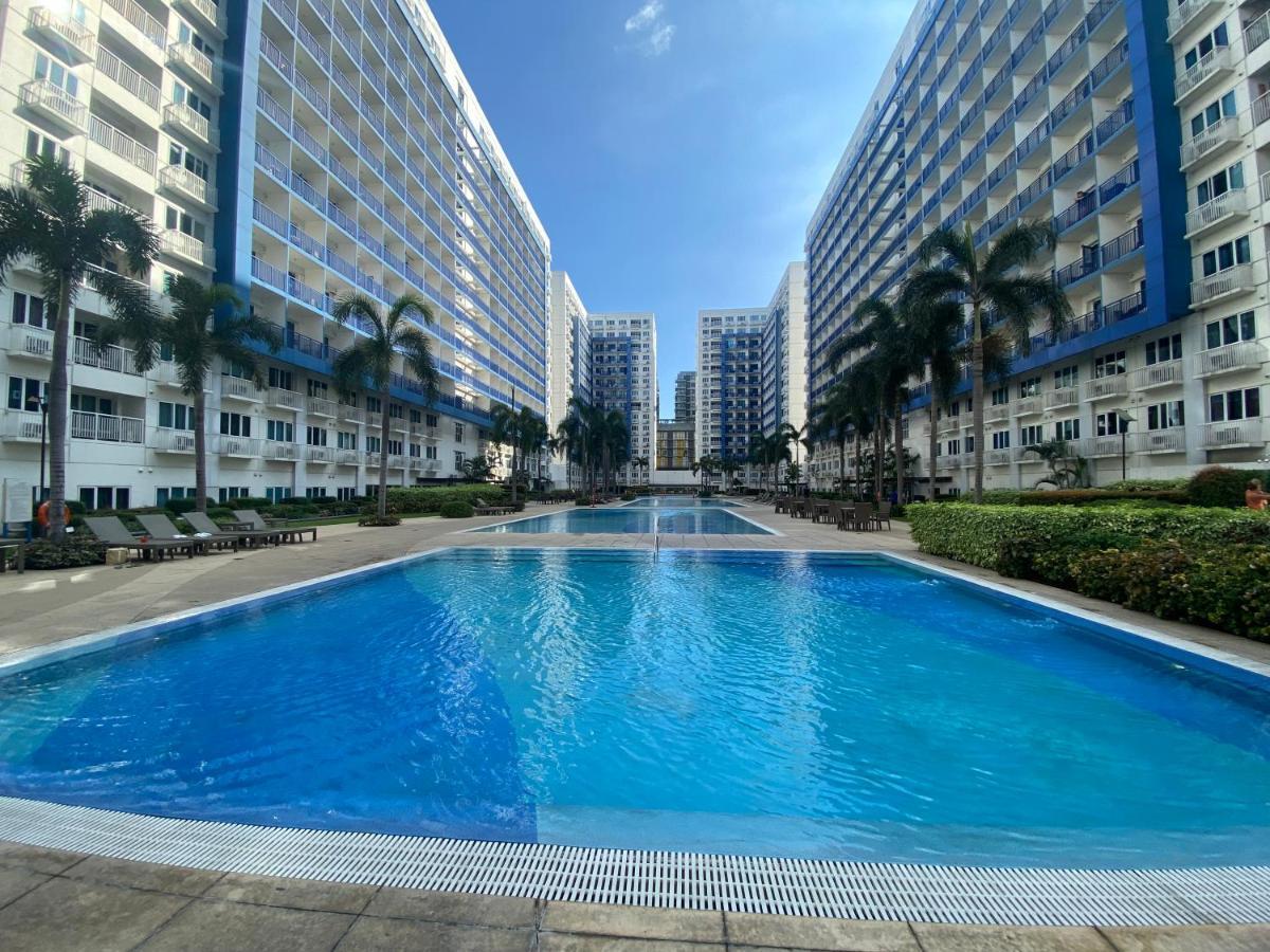 Madison'S Place At Sea Moa Manila Esterno foto