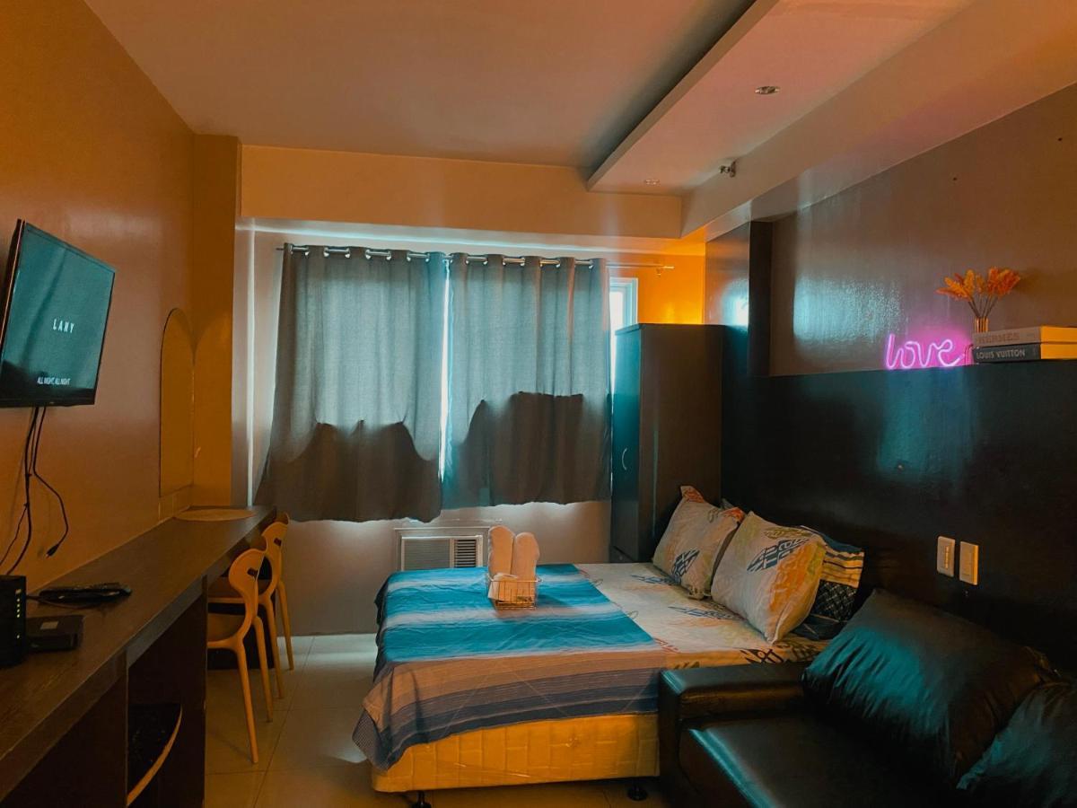 Madison'S Place At Sea Moa Manila Esterno foto