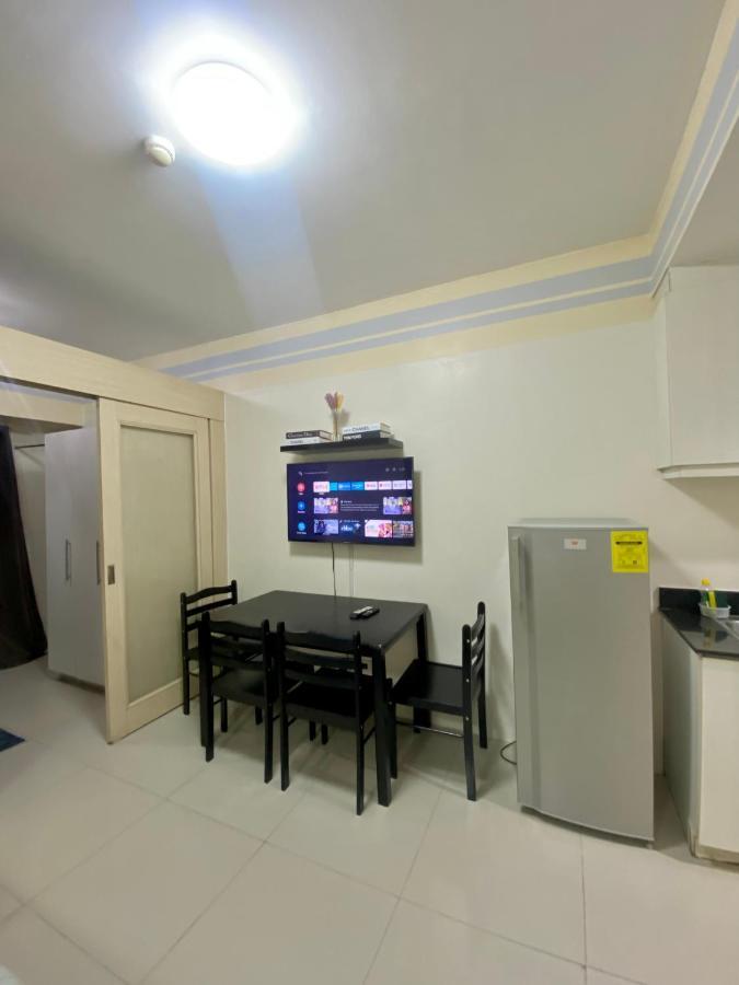Madison'S Place At Sea Moa Manila Esterno foto