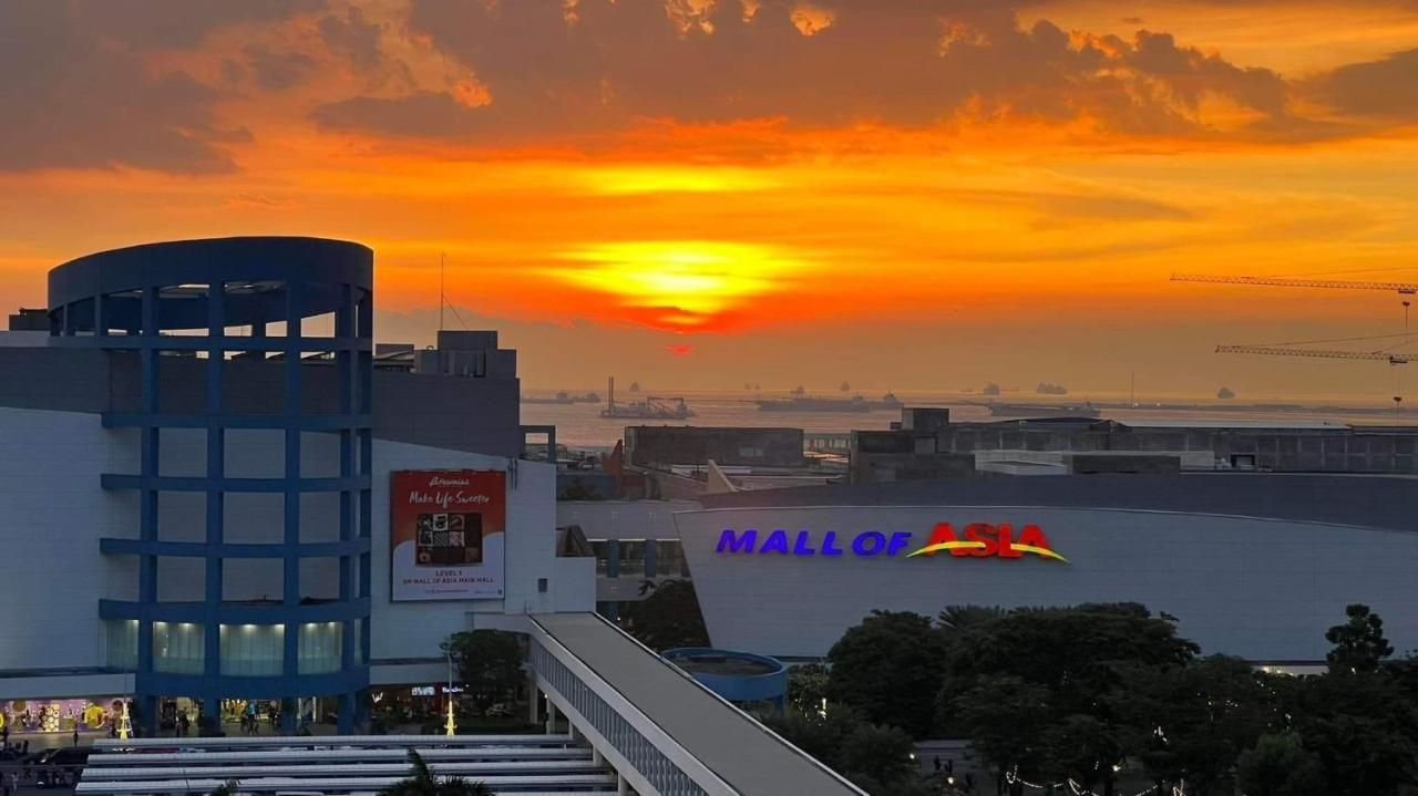 Madison'S Place At Sea Moa Manila Esterno foto