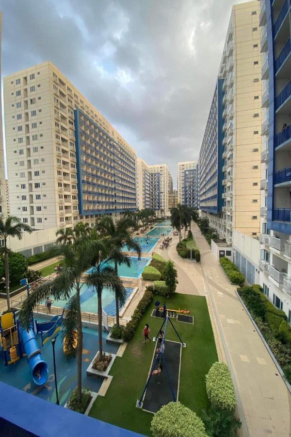 Madison'S Place At Sea Moa Manila Esterno foto